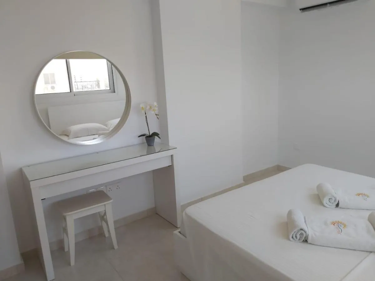 Apartament Dinglis Residences 31 Larnaca Cypr