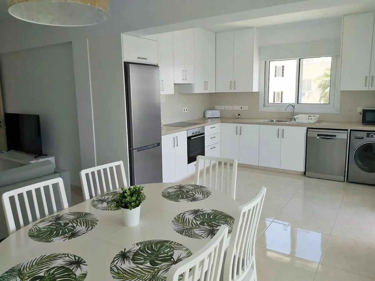Dinglis Residences 31 Larnaca Cyprus