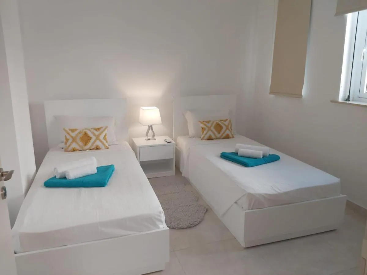 Dinglis Residences 31 Larnaca Apartment